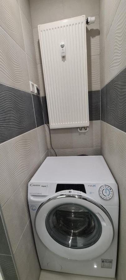 - Entry With Pin 0 - 24h, Luxury Massage Chair Free Cancellation 24 Before Check In Slavonski Brod